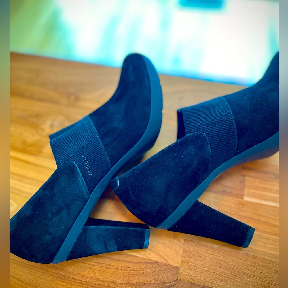 Geox “Respira” “Inspiration” black shoes — women’s size US 10.5